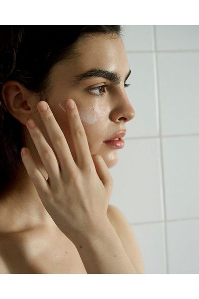 Ziaja كريم 50 مل SPF 15 - حليب الماعز المرطب سريع الامتصاص