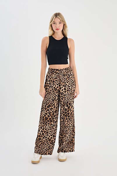 ONE8 Beli Lastikli Rahat Kesim Bol Paça Leopar Desenli Pantolon