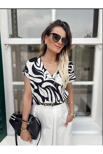 Cistern İstanbul Dark Patterned V-Neck Women's Summer Blouse