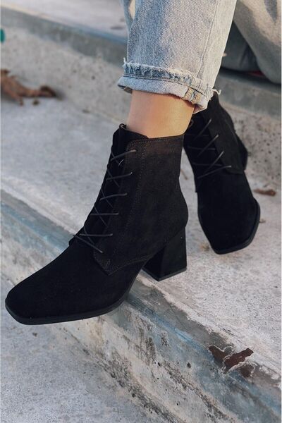 I Love Shoes Γυναικείες μπότες Rament Suede με λεπτομέρεια με κορδόνια σε μαύρο χρώμα