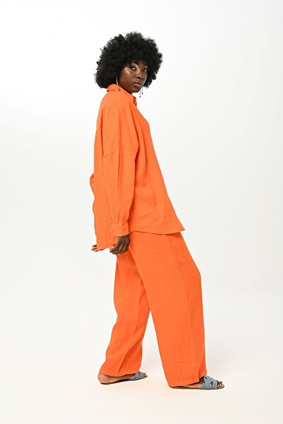 Orfeo Negro Women's SoliD Color Oversize Cut 100% Linen Shirt