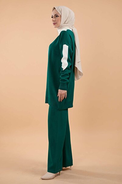 TOFİSA Zelená úpletová tunika a kalhoty – ženy s jednoduchým polovičním rolákem – 23792