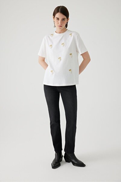 Exquise Bead Embroidered Crew Neck Lycra Regular T-Shirt