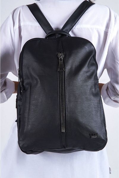 Solo Bag Дамска черна раница от мека изпрана кожа