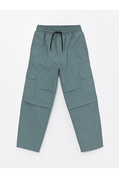 LC Waikiki Spodnie cargo dla chłopców - wygodny krój i elastyczny pas