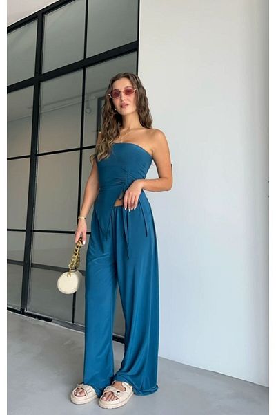 leilas Indigoblaues Set aus Bluse und Hose für Damen – trägerlos und mit Kordelzug
