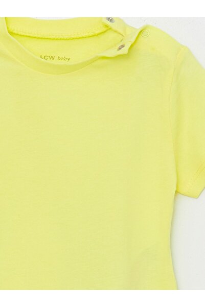 LC Waikiki Crew nyakú, rövid ujjú póló és szalopét kisfiúknak - 2 db-os készlet