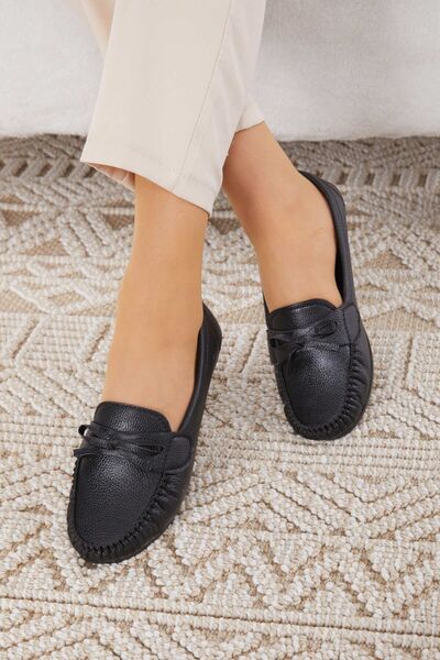 TOFİSA Könnyű női balerinák fekete csokornyakkendővel - kényelmes talp - 24582