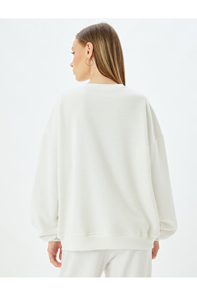 Koton Crew Neck Slogan Ribbed Oversize Sweatshirt - Bow Printed