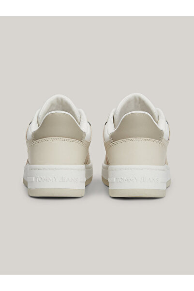 Tommy Hilfiger Woman's tjw retro basketball sneaker