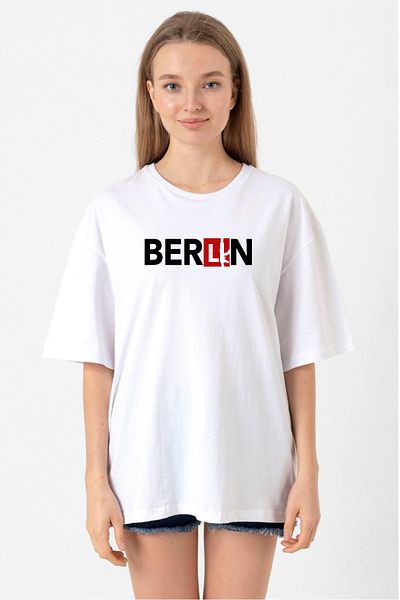 Tshirthane La Casa De Papel Berlin White Women's Oversize T-Shirt