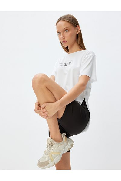 Koton Slogan Printed Oversize αθλητικό μπλουζάκι - Crew λαιμόκοψη, κοντό μανίκι και σκίσιμο
