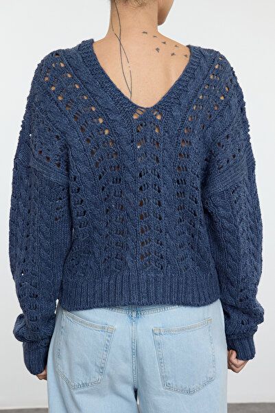 Edit by Trendyol Pulover din tricotaje indigo cu textura moale - TEDAW25KZ00012