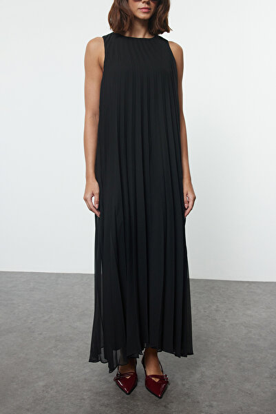 Trendyol Modest Μαύρο φόρεμα εσωρούχων με πλισέ - TCTAW25EB00089