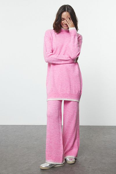 Trendyol Modest Puha textúrájú világos rózsaszín kötöttáru szett - varrásrészlet, TCTAW25US00016