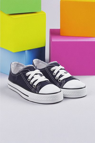 TRENDYOL SHOES Marineblaue Schnür-Kinder-Unisex-Kinder-Sportschuhe TAKAW25SN00018