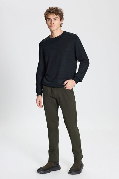 ALTINYILDIZ CLASSICS Herren-Strickpullover aus schwarzer Wolle mit normaler Passform und Rundhalsausschnitt