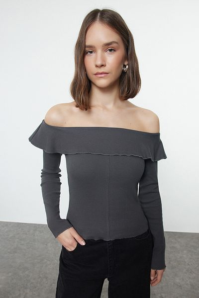 Trendyol Collection Πλεκτή μπλούζα Carmen Collar Anthracite - Κομμένη λεπτομέρεια, ευέλικτο σώμα TWOAW25BZ00113