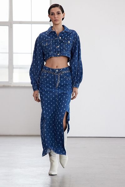 Trendyol Collection Limitovaná edice modrá texturovaná rozparkovaná Maxi džínová sukně Twoaw25Et00058