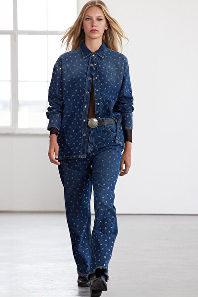 Trendyol Collection Jachetă de blugi oversize cu pietre albastre ediție limitată TWOAW25CE00038