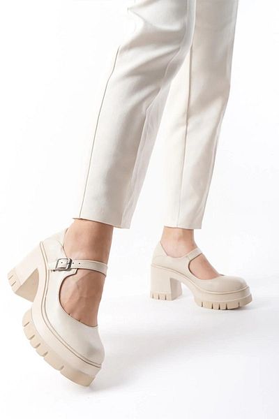 Preshley Women's Ruby Cream Single Strap 8 cm Heeled Platform Shoe 601