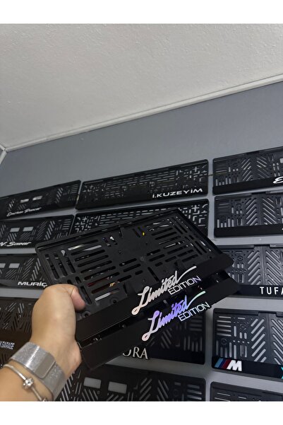 RELAX GARAGE LİMİTED EDİTİON KARE HOLOGRAM PLAKALIK ( 2 ADET )
