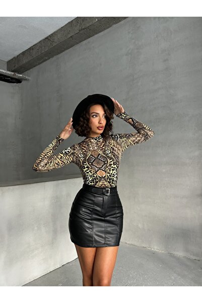 Look Forward Γυναικεία μπλούζα με μακρυμάνικο γιακά με λεοπάρ σχέδιο