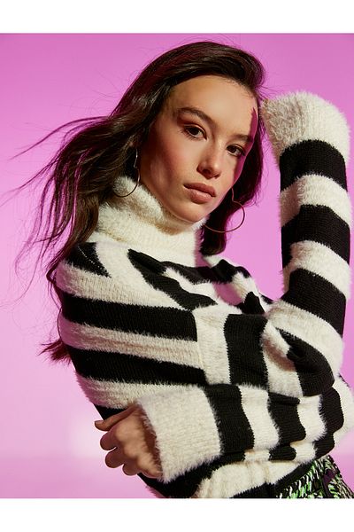 Koton Soft Textured Turtleneck Knitwear Sweater