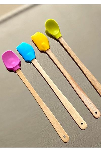 Evimin Eşyası 4-Piece Silicone Kitchen Spatula Set with Wooden Handle