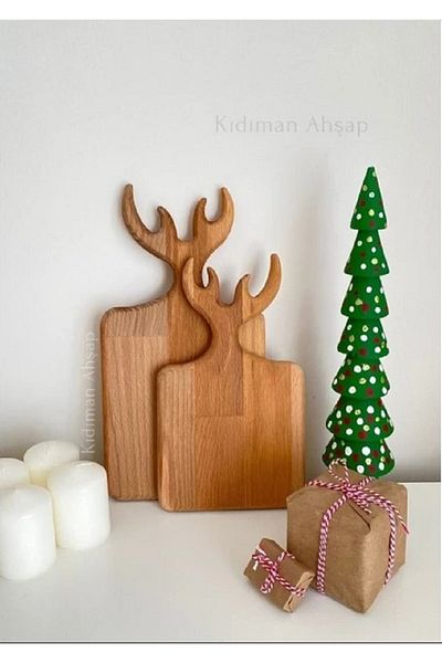 Redwood Wooden Deer Figured Cutting and Presentation Board Set - 2 Pieces