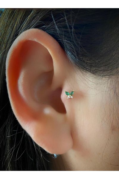 Arescollection butterfly tragus helix (cartilage) conch earlobe (lobe) compatible piercing with zircon stone