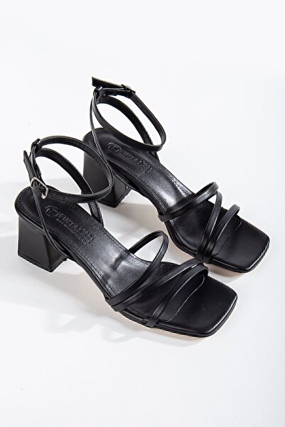 Fintas Topuklu Bantlı Kadın Sandalet