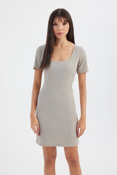 Hiccup Κοντομάνικο Mini Bodycon Φόρεμα - Τετράγωνος γιακάς
