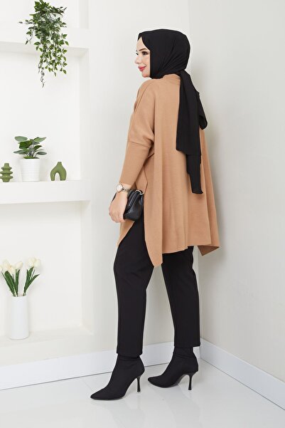 LE CARAMBOLE Hijab Knitwear Oversize Slit Γυναικείο Πουλόβερ - Μπισκότο