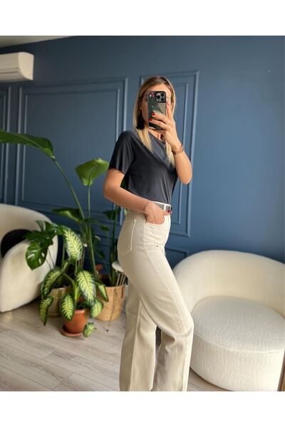 KEYMOOD Ecru Colored Women's Palazzo Jeans - Brand Model