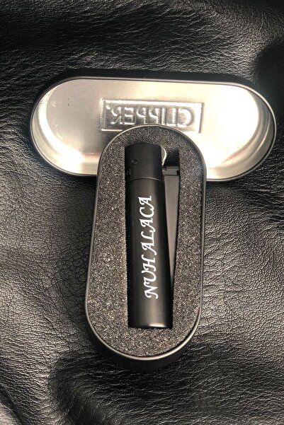 megame öğretmenler günü için Hediyelik Kişiye Özel Isim Baskılı Clipper Siyah Kutulu Metal Çakmak,