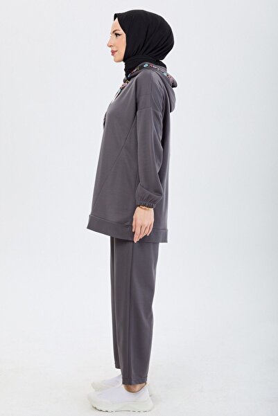TOFİSA Antracitová souprava dámské tuniky a kalhot - střední střih 11056