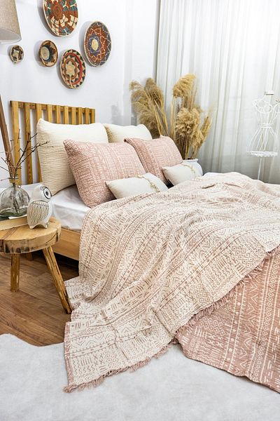 destinyhometex Κάλυμμα κρεβατιού με σχέδιο Aztec Oversize - 240x260cm/2 τεμάχια 50x70cm Multi Muslin 4 στρώσεων 100% βαμβάκι
