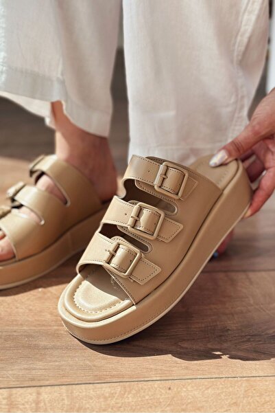 I Love Shoes Γυναικείες παντόφλες Nude Bertix από ματ δέρμα - Λεπτομέρεια με ...