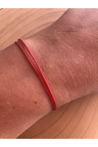 D'mare Accessories Lucky Bracelet Red Thread 2-Piece Macrame Detailed Bracelet