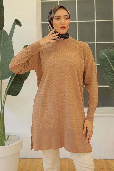 Pamuk Butik Дамска туника от триъгълен мотив с кръгло деколте и цепка