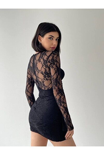Afiş Butik Siyah Transparan Dantel Detaylı Göğüs Dekolteli Elbise
