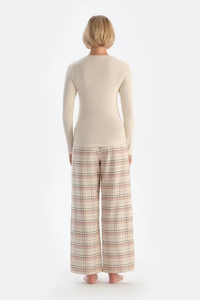 Dagi Plaid Patterned Camisole T-Shirt and Trousers Pajama Set - Ecru