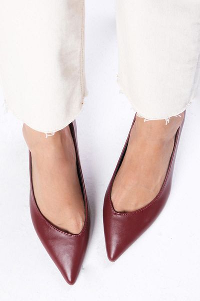 Mio Gusto Livia Burgundy Pointed Toe Women's Heeled Shoes