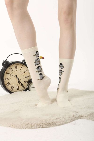 Socks Tunnel Цветни кремави чорапи с шарки на пингвини
