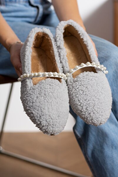 topukludünyası Pantofi de acasă pentru femei cu perle