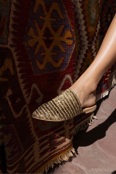 ANGELİNA JONES ROTTE ΓΥΝΑΙΚΕΙΑ ΧΡΥΣΗ Χαμηλή ΣΟΛΑ Ψάθινες ΠΑΝΤΟΦΛΕΣ