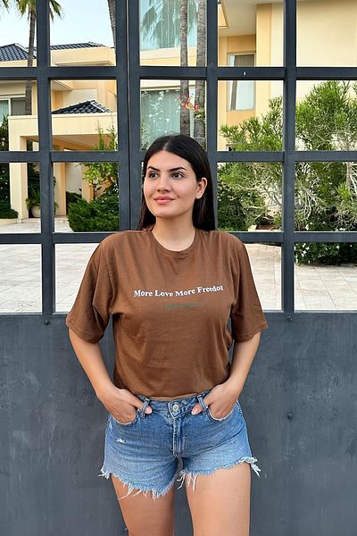 İpli Μπλουζάκι Freedom Printed Unisex Oversize καφέ