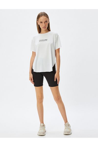 Koton Slogan Printed Oversize αθλητικό μπλουζάκι - Crew λαιμόκοψη, κοντό μανίκι και σκίσιμο