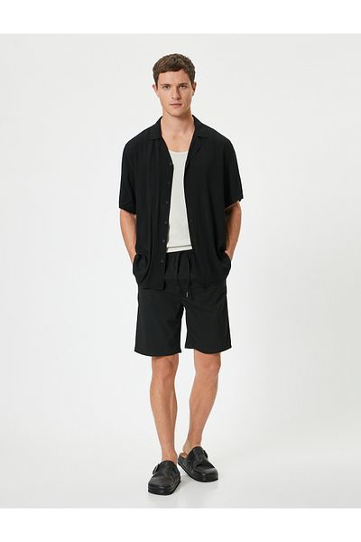 Koton Chino Slim Fit šortky - šněrovací pas a detail kapsy